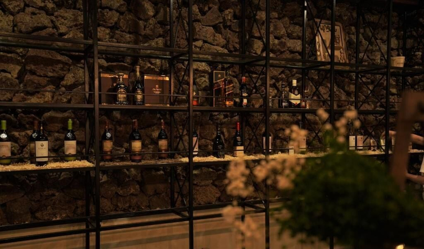Food & Drinks 4, Mina Hotel