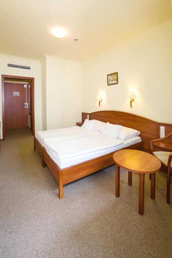 Bedroom 2, Hungarospa Thermal Hotel, Hajdúszoboszló