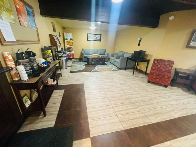 Public Area 2, Quality Inn Near Mammoth Mountain Ski Resort, Mono