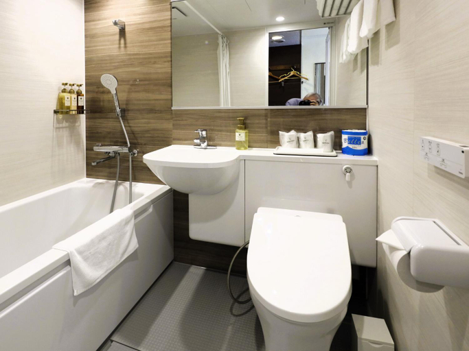 Bathroom 4, Hotel Union, Kagoshima