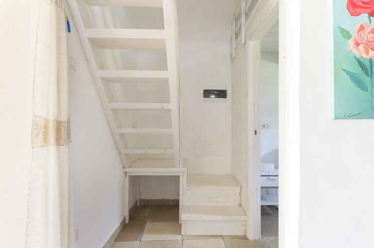 Others 5, Trullo Mandorlo by Wonderful Italy, Brindisi