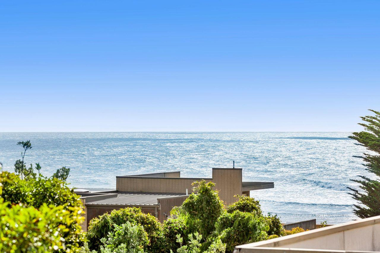Others 3, Point Grey Apartment 7, Surf Coast - West