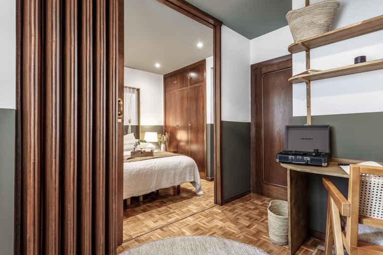 Room 2, Beires - 1 Bedroom and Shared Pool in Almagro, Madrid