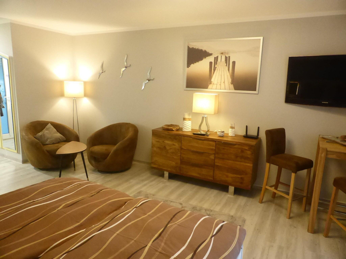 Bedroom 2, Modernes Appartement mit Terrasse auf Rugen, Vorpommern-Rügen