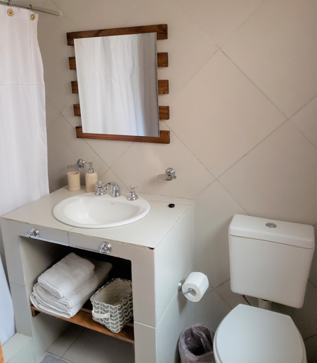 Bathroom 3, Posada de la Montana, Punilla