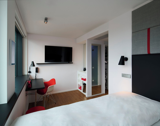 Bedroom 3, citizenM Dublin St. Patrick's, Dublin