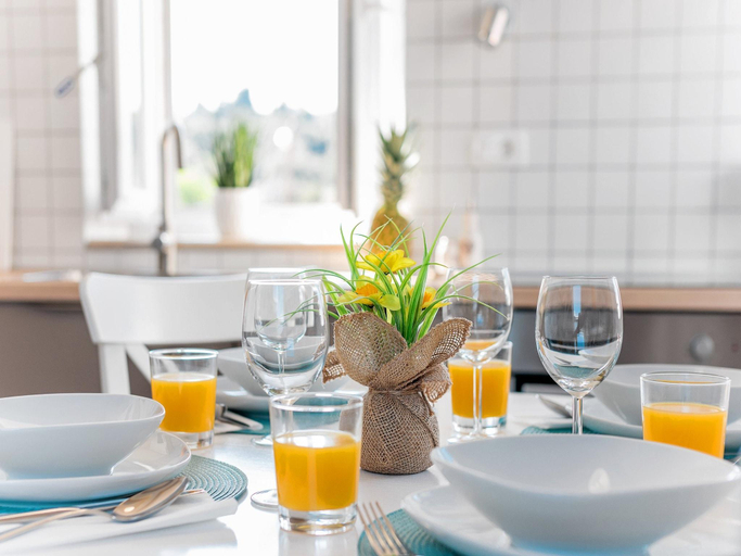 Food & Drinks 5, Holiday home Skrika -Three Bedroom Home with heated Pool and Jacuzzi, Supetar