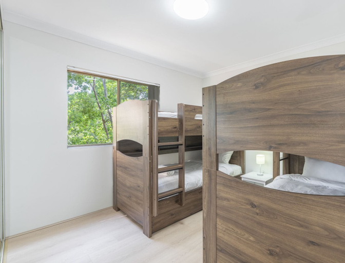 Others 3, Kozyguru | Homebush West | 3-Beds Apt With Parking, Sydney