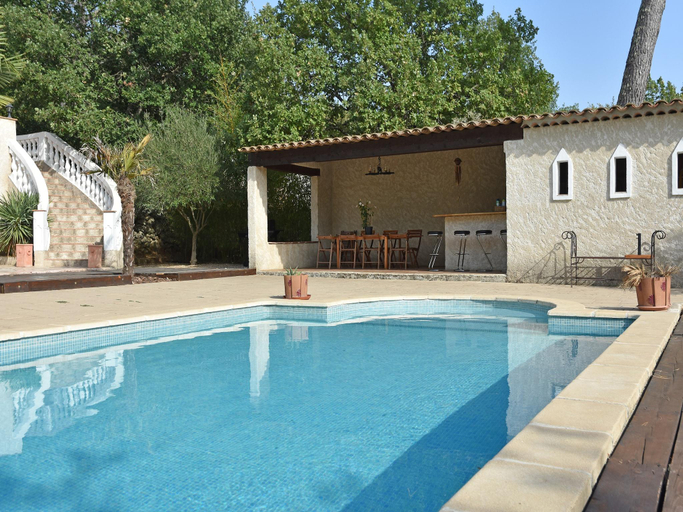 Others 3, Villa in Saint-Paul with Private Pool, Var