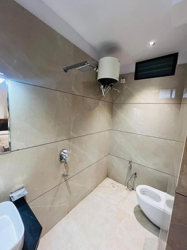 Bathroom 5, Hotel Vardhman, Ujjain