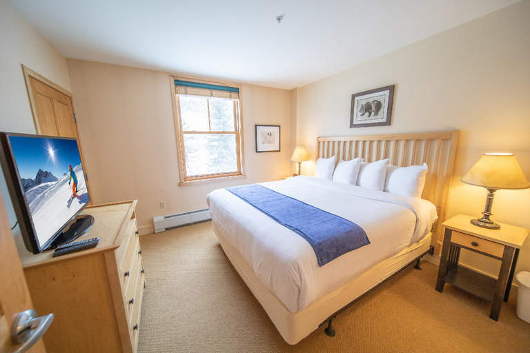 Bedroom 2, Silver Mill 8151, Summit