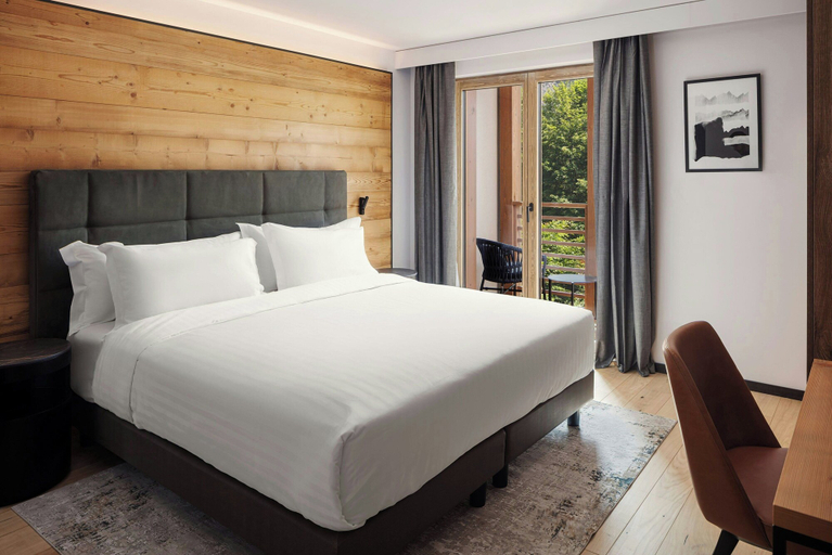Bedroom 4, Le Géant, Courmayeur, Apartments By Marriott Bonvoy, Aosta