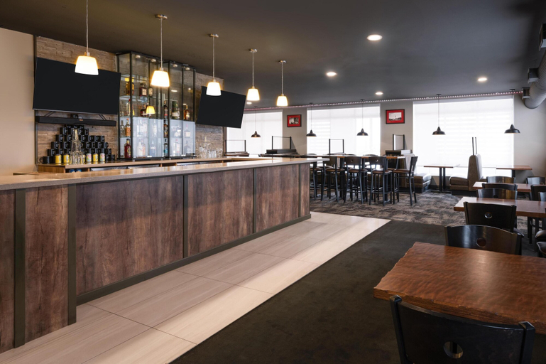 Food & Drinks 5, Best Western Premier Executive Residency Medicine Hat, Division No. 1