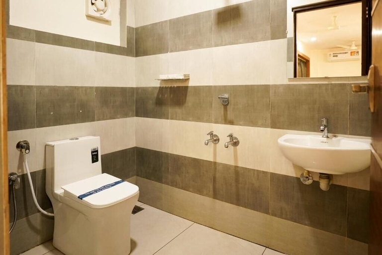 Bathroom 4, Royal Plaza City, Kozhikode