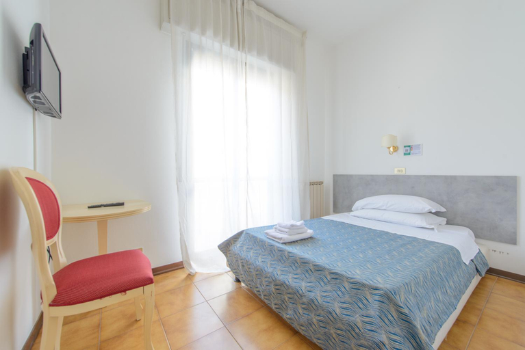 Bedroom 3, Avana Mare Hotel, Rimini