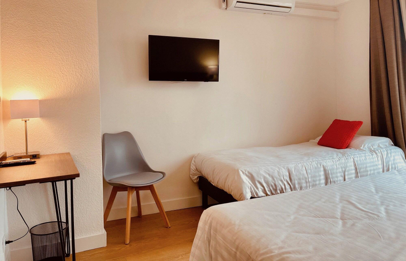 Bedroom 3, Courbet Hotel, Alpes-Maritimes
