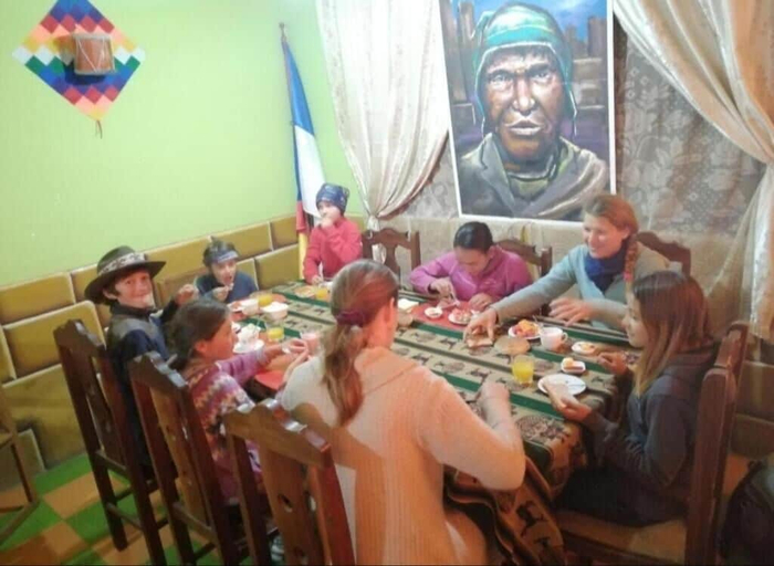 Food & Drinks 3, Olas del titicaca backpackers, Manco Kapac