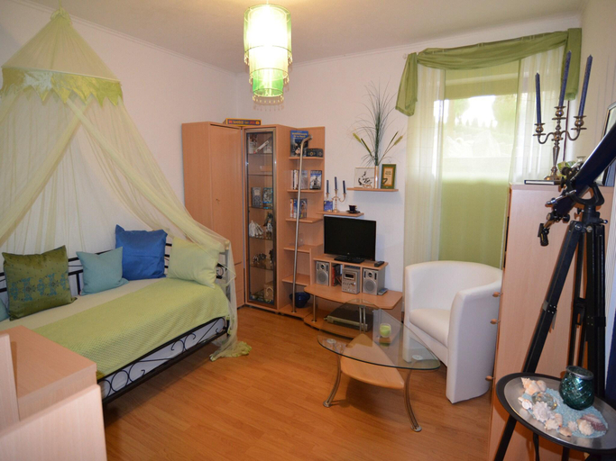 Bedroom 2, Wohnung mit Terrasse in Zeil am Main, Haßberge