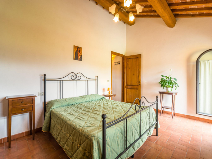 Bedroom 2, Mansion with Pool and play area, Arezzo