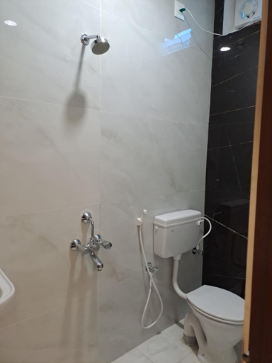 Bathroom 3, The Heritage Inn, Karaikal