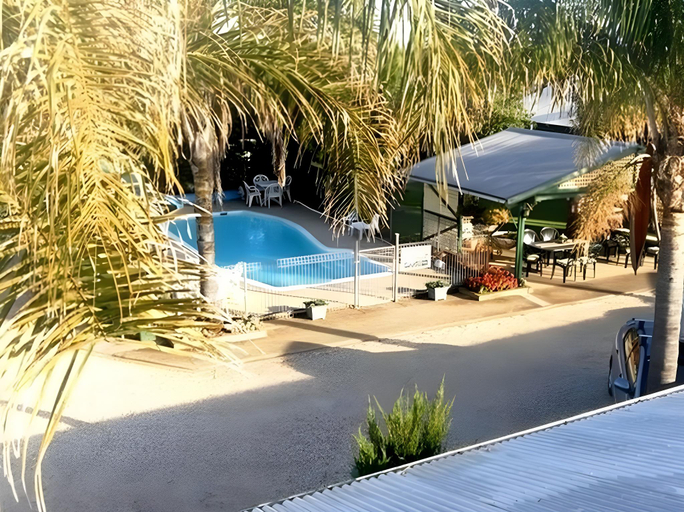 Sport & Beauty 4, Lone Pine Motel, Corowa