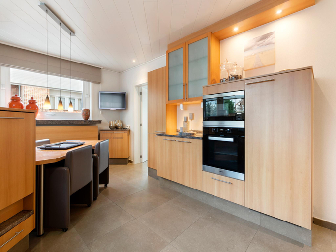 Others 4, Beachfront Home with Sauna, West-Vlaanderen