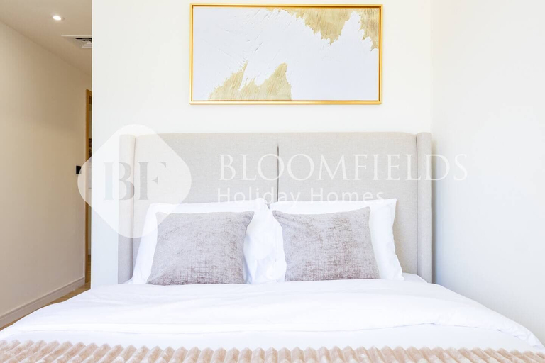Bedroom 2, K27-Bloomfields 2BR Elegant In Rukan, Dubai