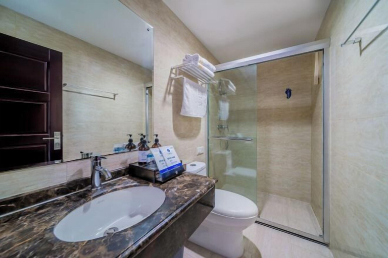 Bathroom 3, Ruige Hotel, Chongqing