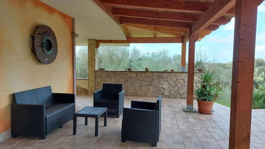 Room 4, Sardinia Re - Country Villa Pala Venalza Flat 1, Sassari