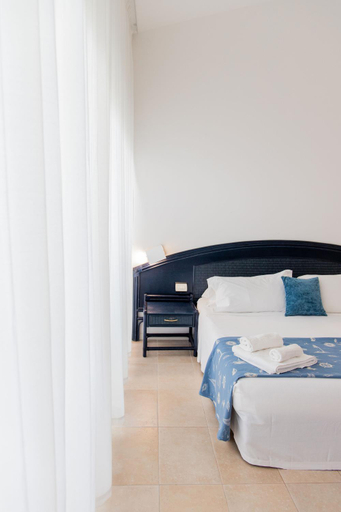 Bedroom 3, Hotel Villaggio Stromboli, Vibo Valentia