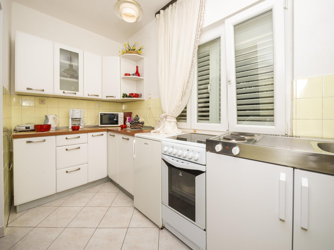 Others 3, Holiday Home Lido - Three Bedroom Holiday House with Terrace, Orebić
