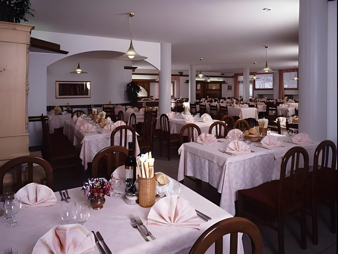 Food & Drinks 4, Hotel Select, Trento