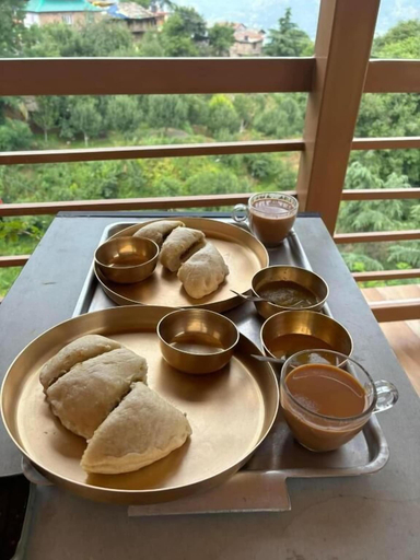 Food & Drinks, Rustic Roots Home Stay, Kullu