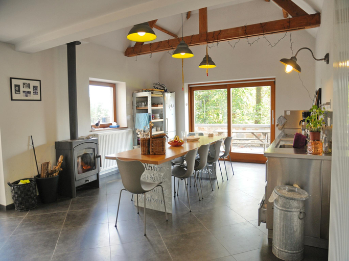 Others 2, Attractive Holiday Home in Marche-en-Famenne with Garden, Namur