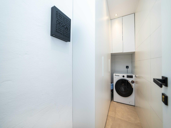 Others 5, Apartments Ema - Studio Apartment with Sea View, Ploče