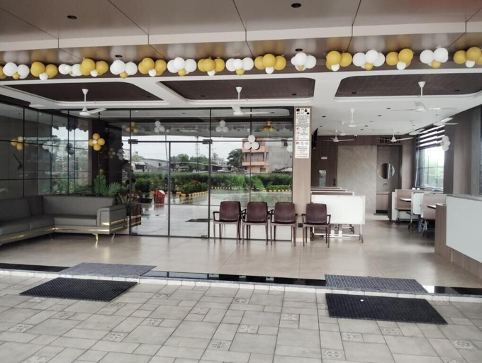 Others 2, Hotel Royal Bloom, Surat