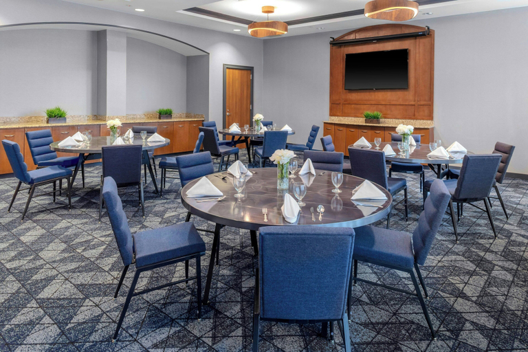 Food & Drinks 5, Courtyard by Marriott Reading Wyomissing, Berks