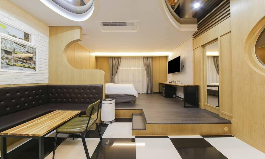 Bedroom 3, Hanam Hotel Sharp, Gwangsan