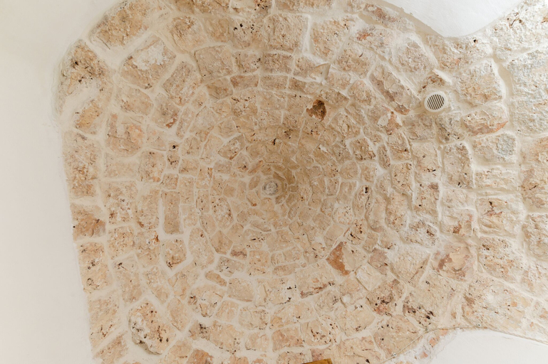 Others 5, Trulli Isabella by Wonderful Italy, Brindisi