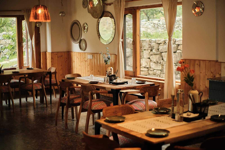 Food & Drinks 3, Mashru Riverside Estate, Kullu