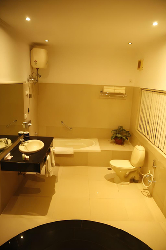 Bathroom 5, Jayamahal Palace, Bangalore