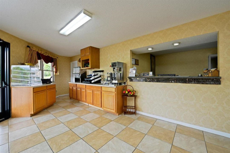 Public Area 2, Americas Best Value Inn Canton, Haywood