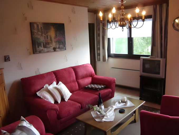 Others 5, Apartment near forest in Nidrum, Liège