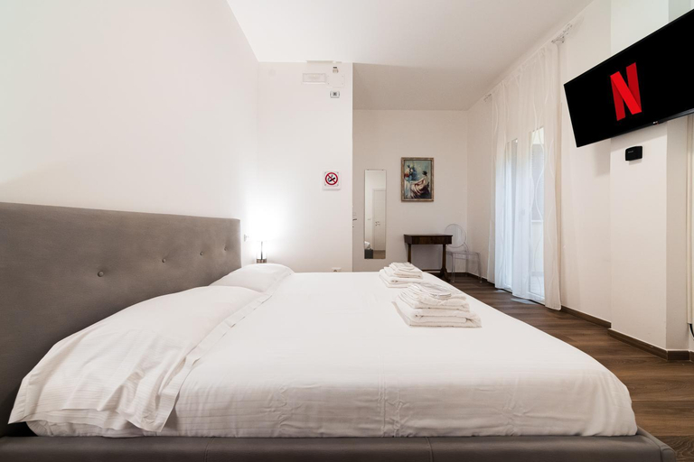 Others 4, New - Venturini Suites in Bologna Centre, Bologna