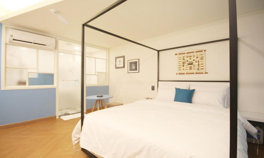 Bedroom 2, Iksan Fourseason Hotel, Iksan