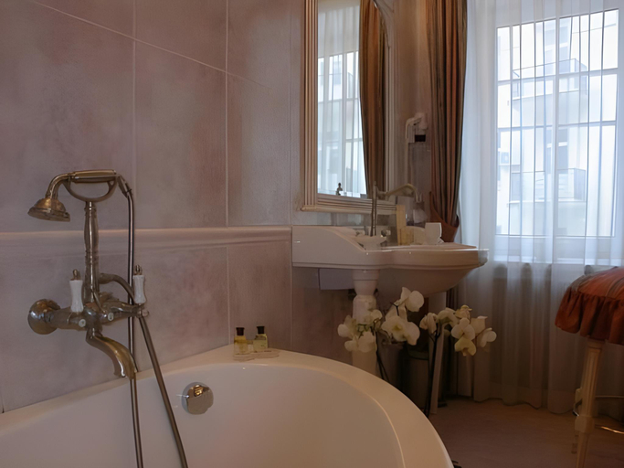 Bathroom 3, Vozdvyzhensky Boutique Hotel, Podil's'kyi