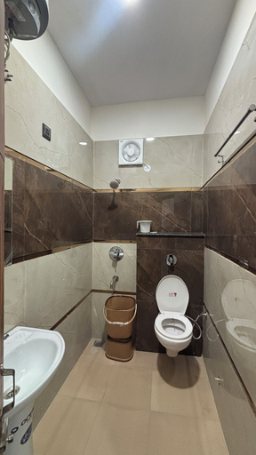 Bathroom 3, Aastha view, Amritsar