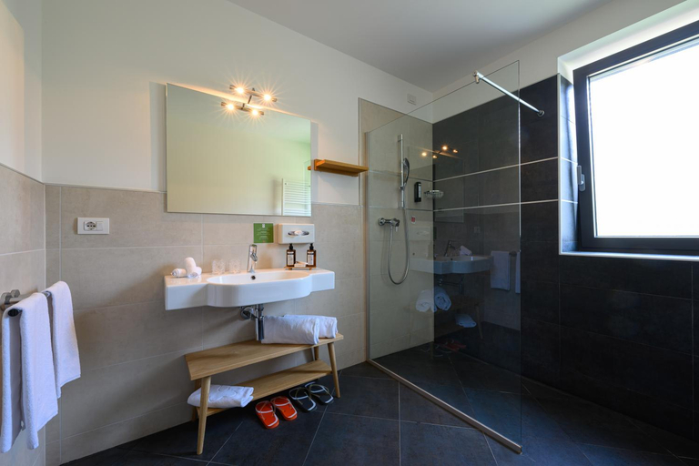 Bathroom 4, Active & Family Hotel Gioiosa, Trento
