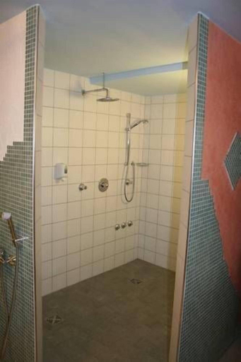 Bathroom 5, Seltenbacher Hof, Tuttlingen