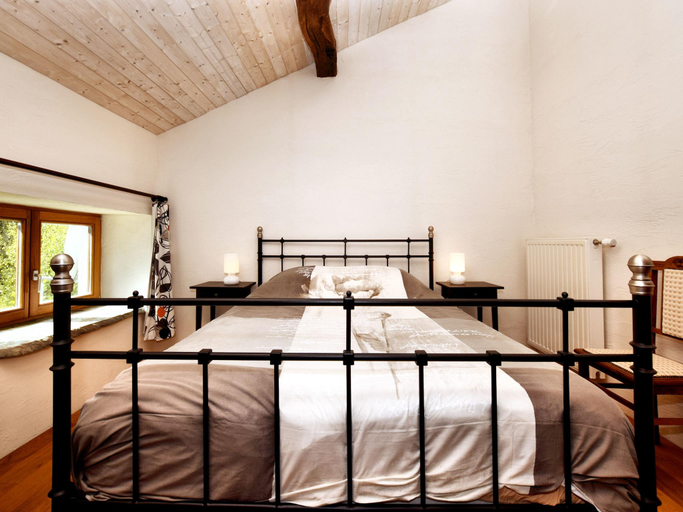 Bedroom 2, Forest-Edge Stay, Burtonville, Luxembourg